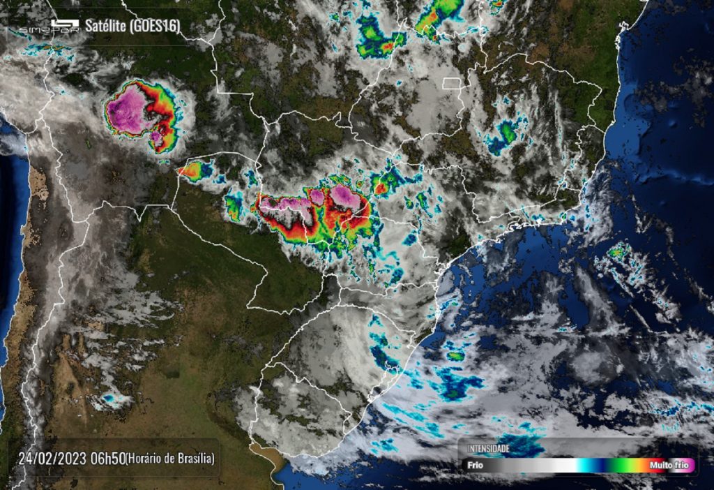 Sextou com previsão de temporais e máxima de 24°C em Cascavel