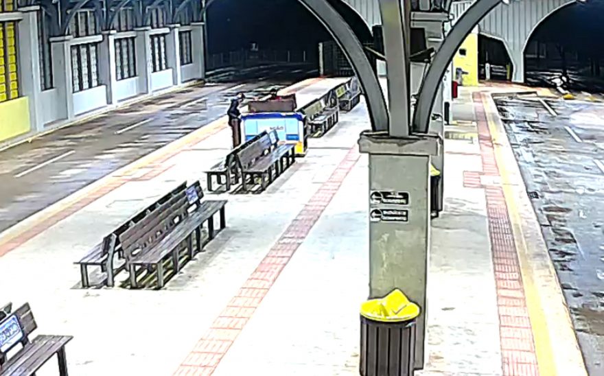 Vídeo mostra ação de vândalos no Terminal Sudoeste