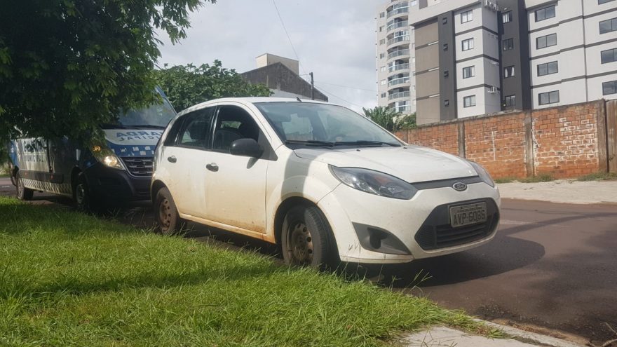 Fiesta com alerta de furto é recuperado no Coqueiral