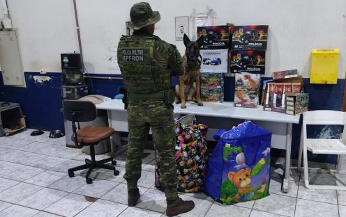 BPfron apreende 50 pacotes de cigarros Gudang contrabandeados em vistorias a ônibus de linha