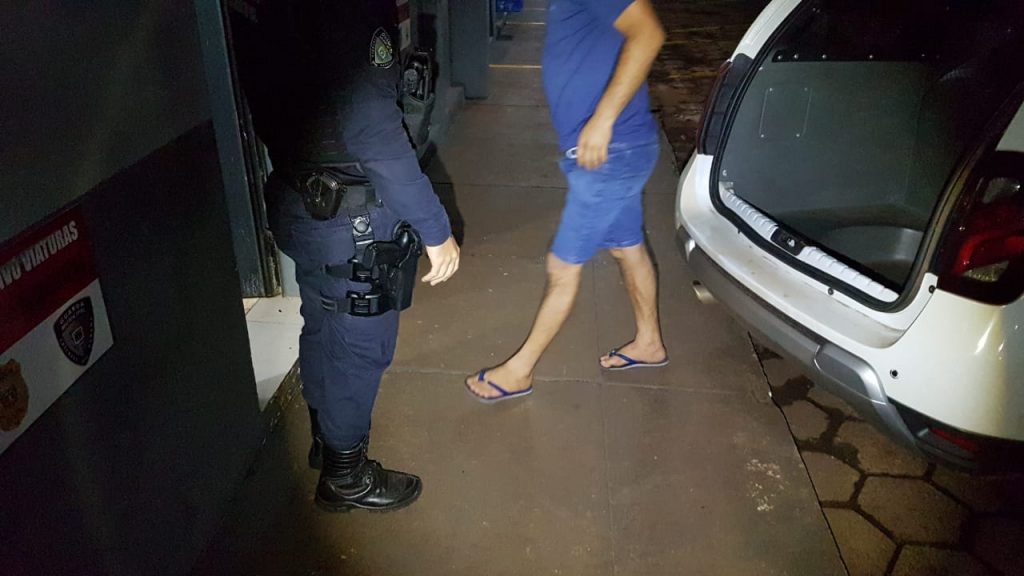Homem faz ameaças a vizinhos e acaba detido no Periolo
