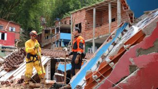 Bombeiros encontram última pessoa desaparecida em São Sebastião