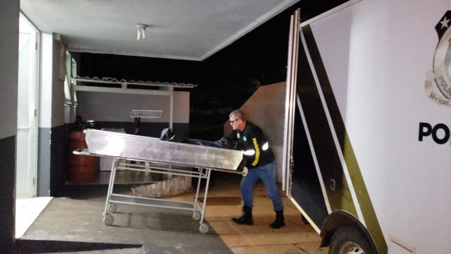 Corpo carbonizado de acidente na Br-277 dá entrada no IML de Cascavel