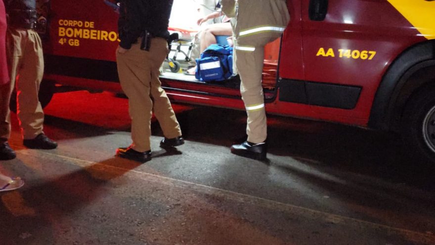 Após brigar com a prima, gestante salta de carro em movimento e fica ferida