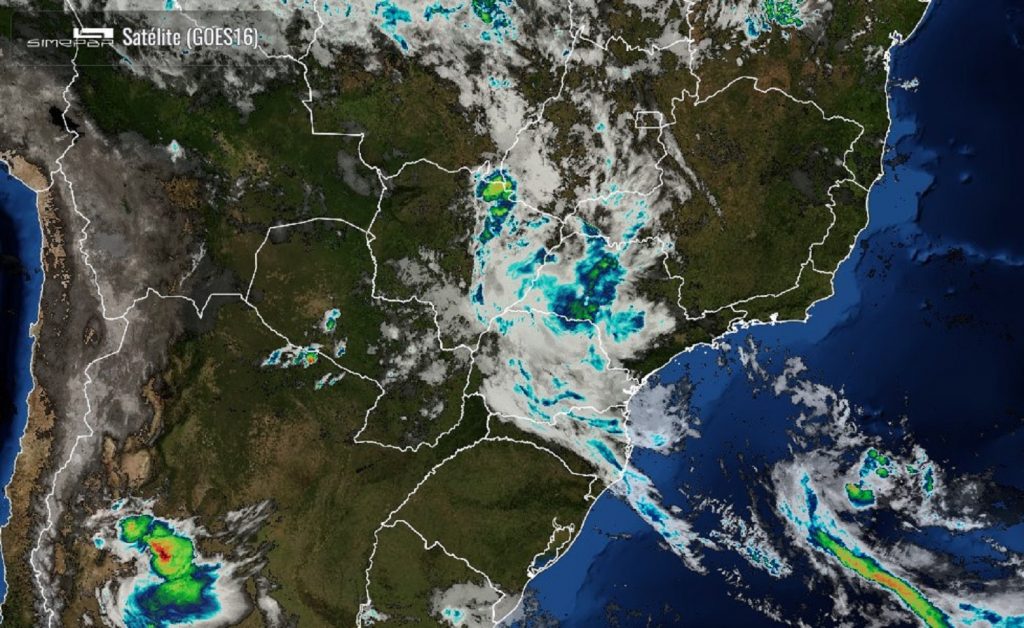 Março começa com previsão de mais chuva em Cascavel