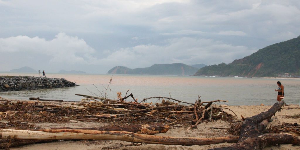 Perigo: chuva extrema, ventania e ressaca no Sul do Brasil