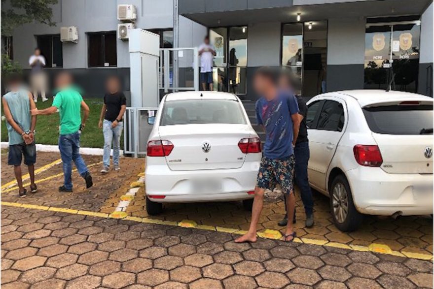 Dois homens são detidos pela Delegacia de Homicídios
