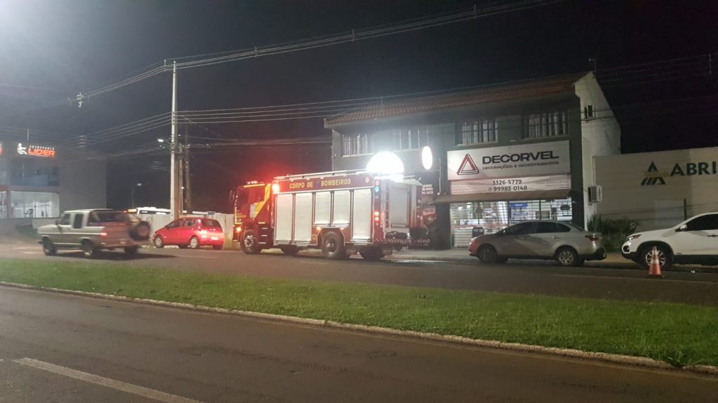 Corpo de Bombeiros é acionado em princípio de incêndio no Coqueiral