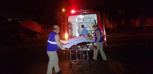 Menina de 13 anos cai do telhado e é socorrida pelo Siate no Interlagos