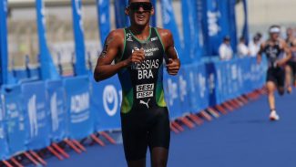 Manoel Messias é bronze em 1ª etapa do circuito mundial de Triatlo
