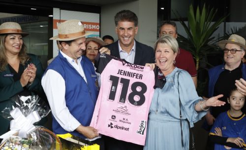 Prefeito recepciona presidente do Rotary Internacional, a canadense Jeniffer Jones