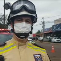 Imagem referente a Bombeiros confirmam que motociclista apresentou traumatismo craniano grave após acidente