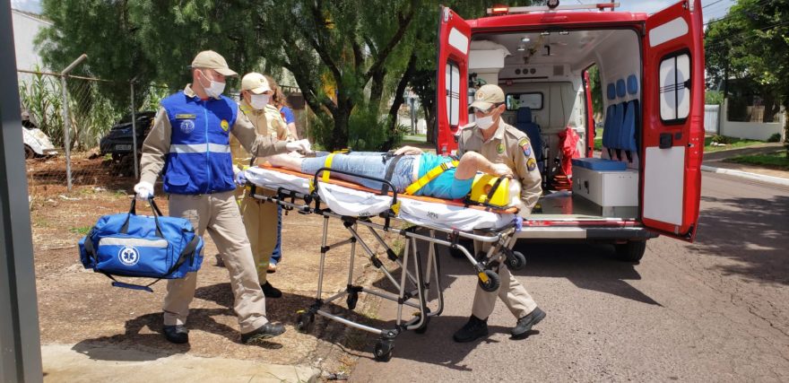 Idosa fica ferida ao sofrer queda de mesmo nível no Bairro Pacaembu