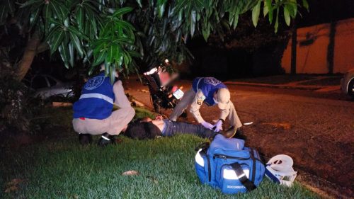 Homem fica ferido ao sofrer queda de motocicleta no bairro Claudete