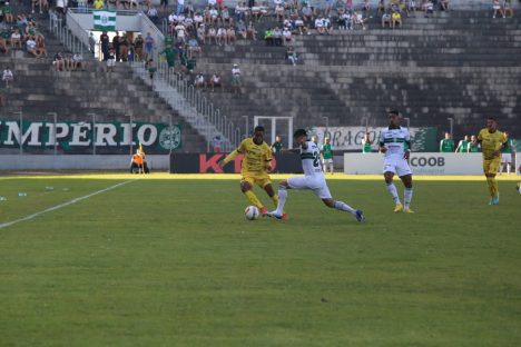 Imagem referente a Quartas de final: Cascavel vence por 3 a 1 e manda o Coritiba para casa