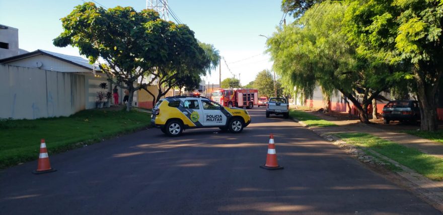 Em surto, homem sobe em torre no Alto Alegre e ameaça se jogar