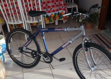 Internauta tem celular e bicicleta furtados, após empresta-los a conhecido
