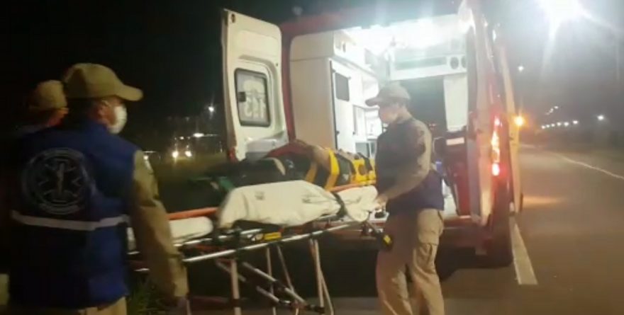 Menor dirigia veículo que se envolveu em acidente na Avenida das Torres; motociclista ficou ferido