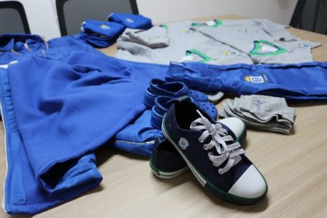 Prefeitura pode gastar quase R$ 4,5 milhões para confecção de kits de uniformes escolares
