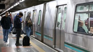 Colisão paralisa circulação do monotrilho em São Paulo