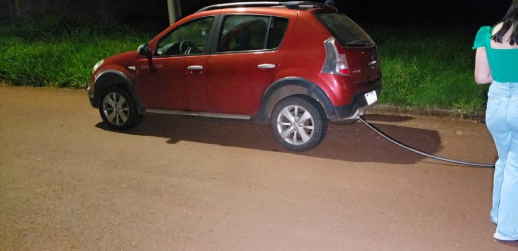 Em atitude louvável, mulher salva a vida de homem no bairro Coqueiral