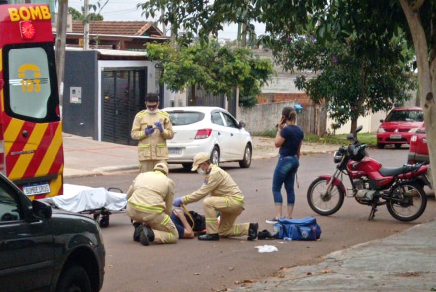 Motociclista fica ferido após colisão com carro no Parque São Paulo