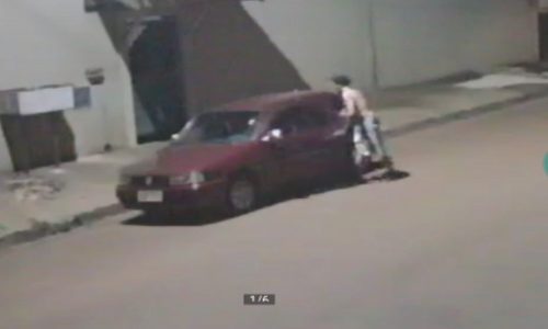 Gol, placas BDD-1470, foi furtado na Rua Herval, em Cascavel