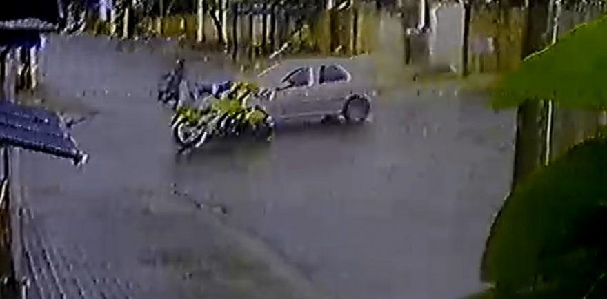Câmera registra acidente no Brasmadeira, em Cascavel