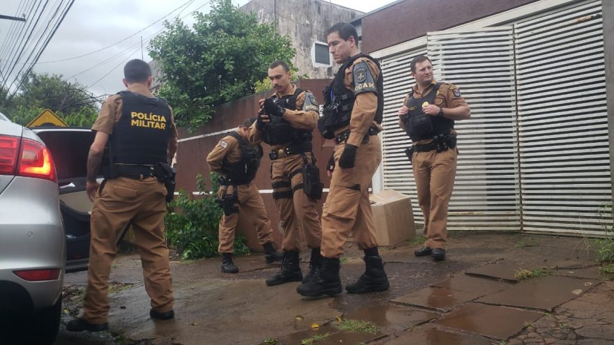 Policial Madril com apoio da PM realizam abordagem em residência e apreendem contrabando