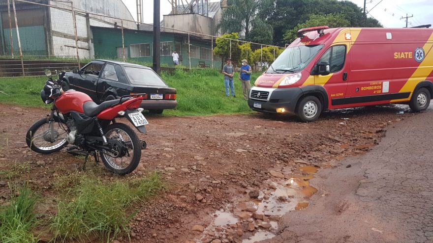 Motociclista fica ferido em acidente na marginal da BR-277 em Cascavel