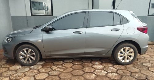 Homem é detido por não devolver carro à locadora de veículos