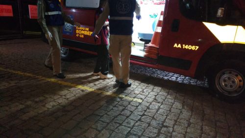 Jovem afirma ter sido agredida a pauladas pelo padrasto