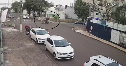 Câmera registra acidente que vitimou Junior de Oliveira