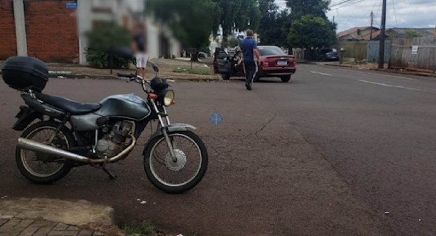Acidente entre carro e moto é registrado no Parque São Paulo
