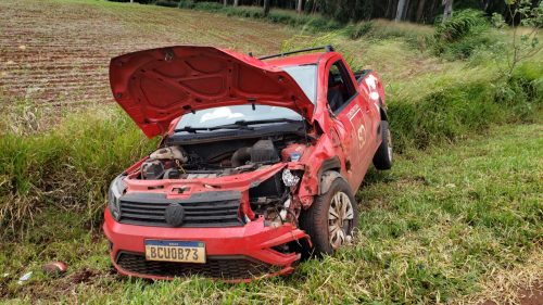 Mulher fica ferida após se envolver em acidente na PR-486