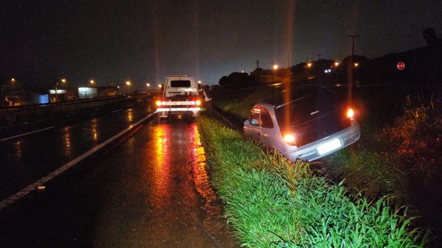 Saída de pista é registrada na rodovia BR-467, próximo ao Trevo Cataratas
