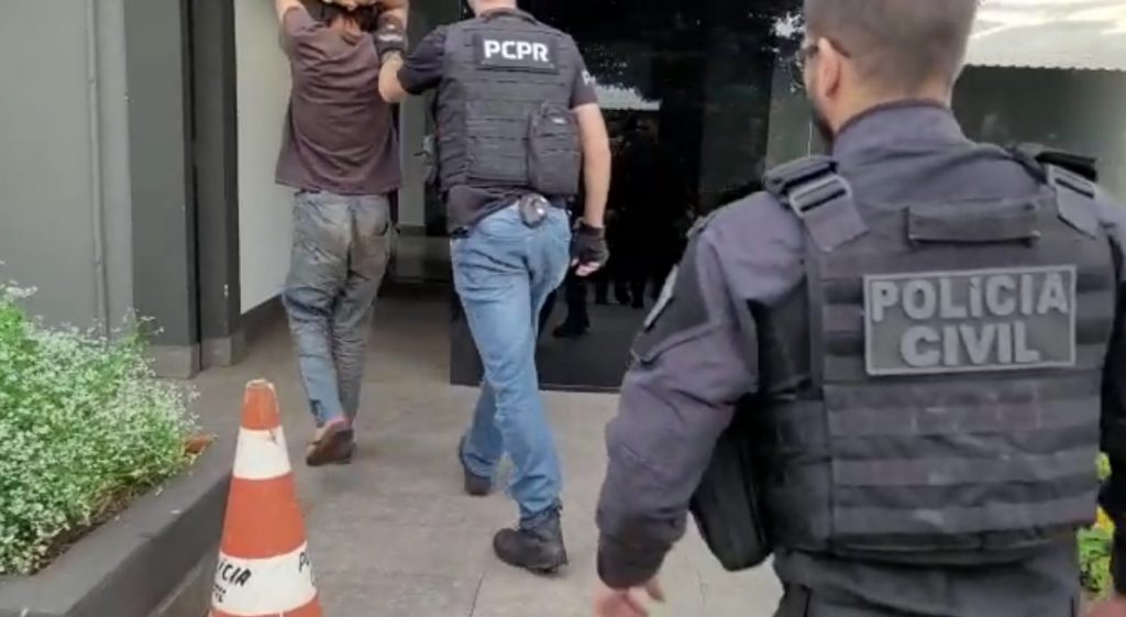 Autor de homicídio na Vila Pioneiro é preso pela Polícia Civil de Toledo Autor de homicídio na Vila Pioneiro é preso pela Polícia Civil de Toledo