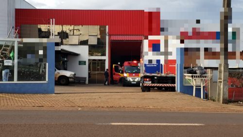 Homem cai de três metros de altura em empresa na marginal da BR-277