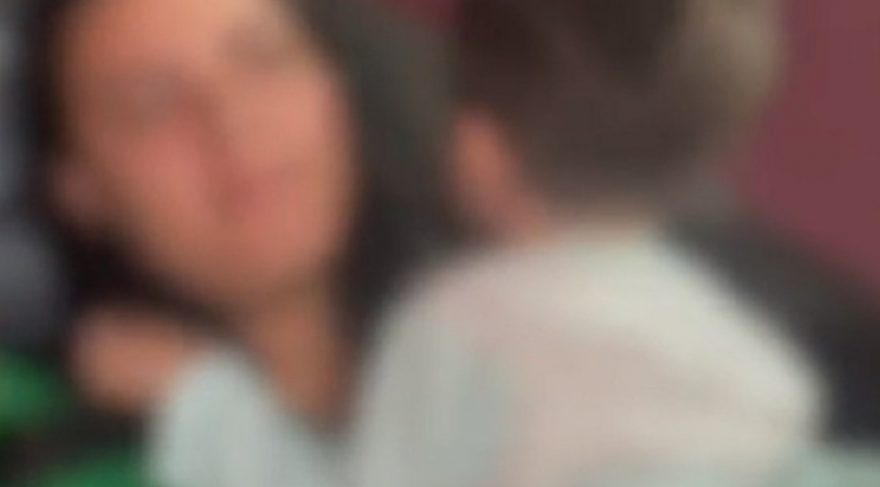 Criança é agredida em vídeo e mãe é presa em flagrante por tortura