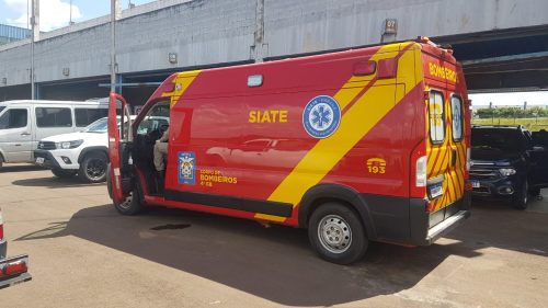 Homem perfura mão e abdômen no interior do Autódromo