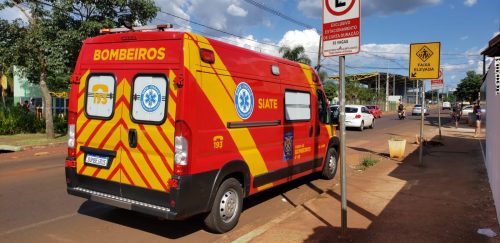 Mulher fica ferida em colisão entre patinete e automóvel na Av. Tito Muffato