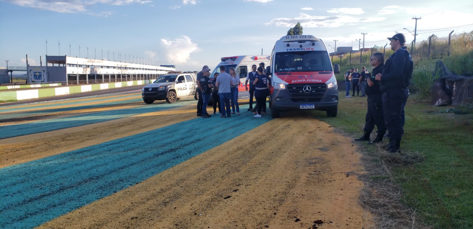 A Voz de Ibaiti e Região  CASCAVEL: Morre piloto que se envolveu em  acidente durante corrida de motos