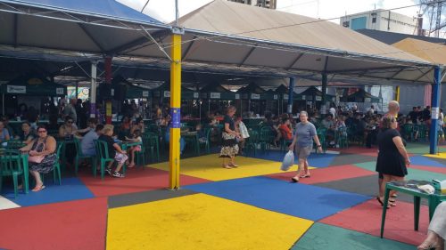 Feira do Teatro é opção de lazer e entretenimento neste domingo