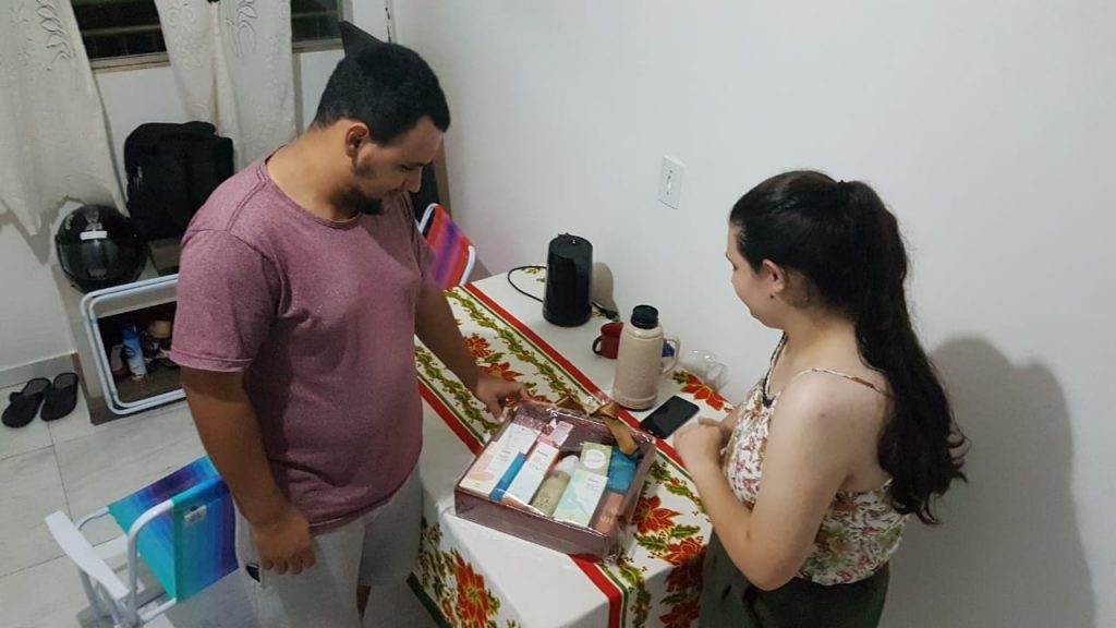 Vítima de violento acidente entre motos faz rifa para custear despesas