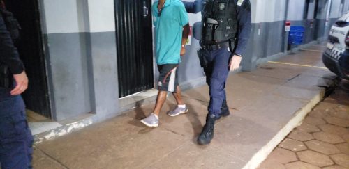 Indivíduo é detido em flagrante durante tentativa de furto em campo sintético no Parque São Paulo