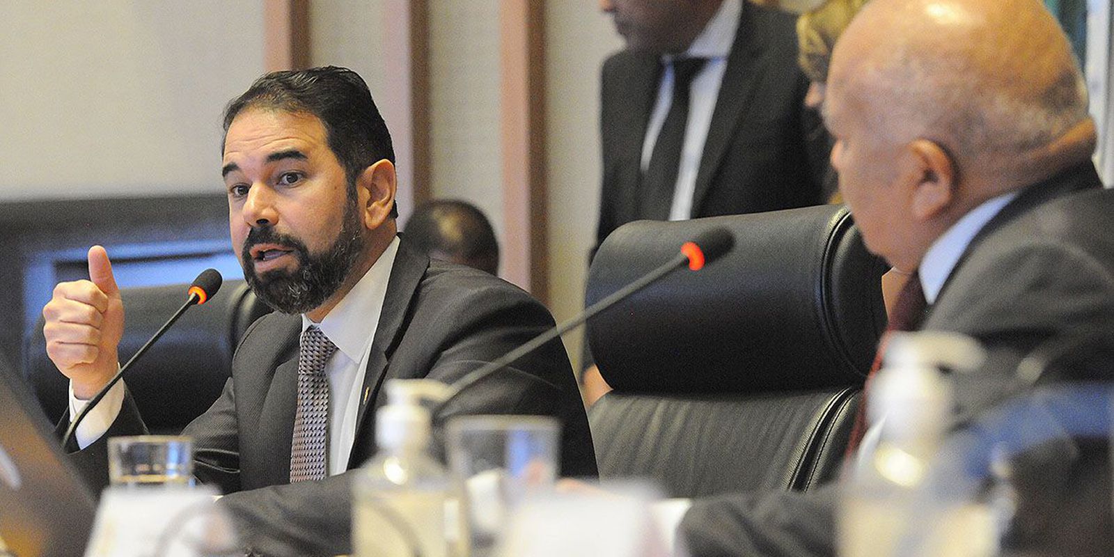 Ex-secretário do DF diz que Exército suspendeu desmonte de acampamento Ex-secretário do DF diz que Exército suspendeu desmonte de acampamento