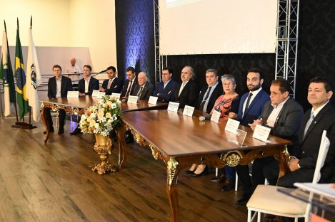 Diretoria Executiva da AMIC toma posse em evento