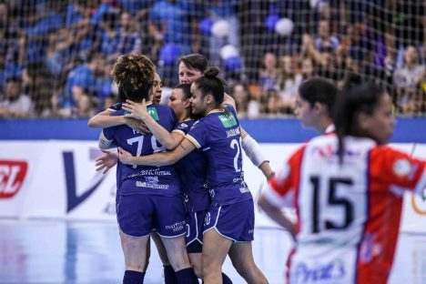 Stein Cascavel enfrenta a Leoas da Serra pela última rodada da fase de grupos na Supercopa