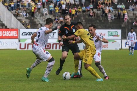 FC Cascavel e Operário se enfrentam pela segunda partida da Semifinal do Paranaense