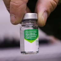 Paraná antecipa vacinação contra a gripe e campanha começa terça-feira